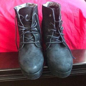 Steve Madden suede booties